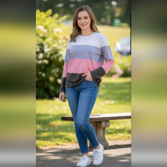 NWOT Large Long-Sleeve Colorblock Top - Picture 1 of 2